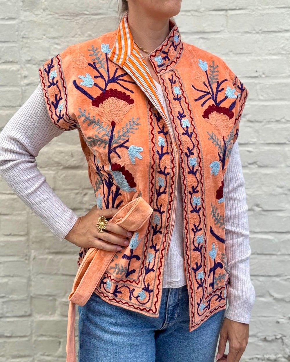 Suzani gilet velvet koraal