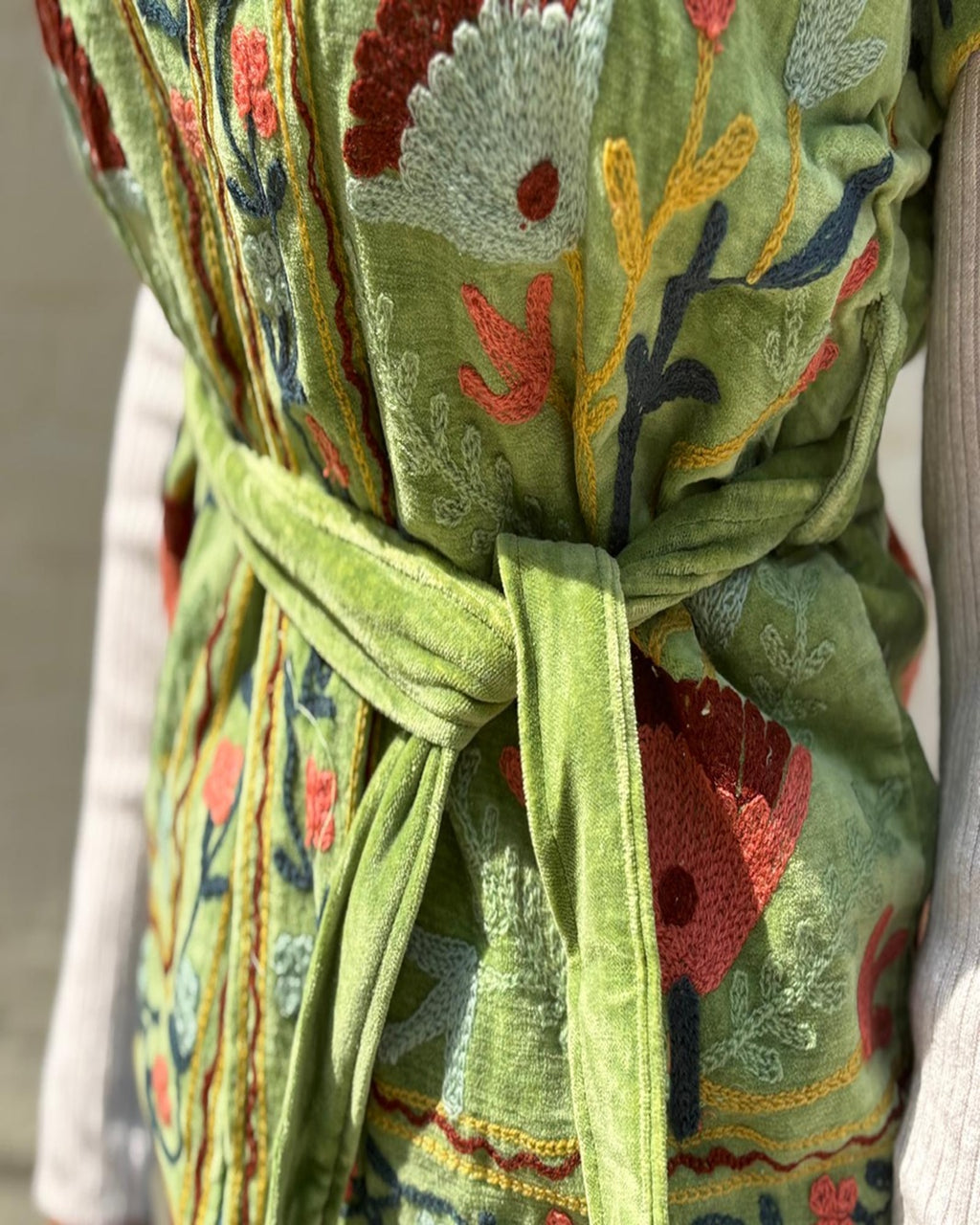 Suzani gilet velvet groen
