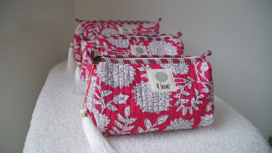 Toilettas roze met bloem