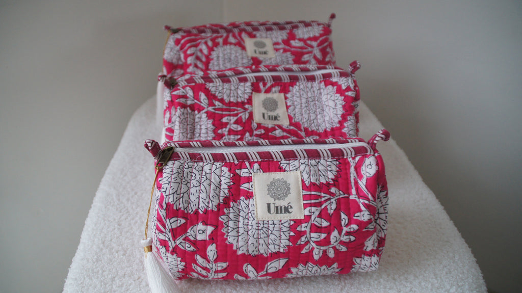 Toilettas roze met bloem