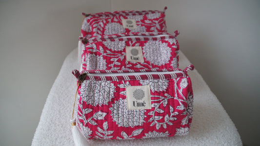 Toilettas roze met bloem