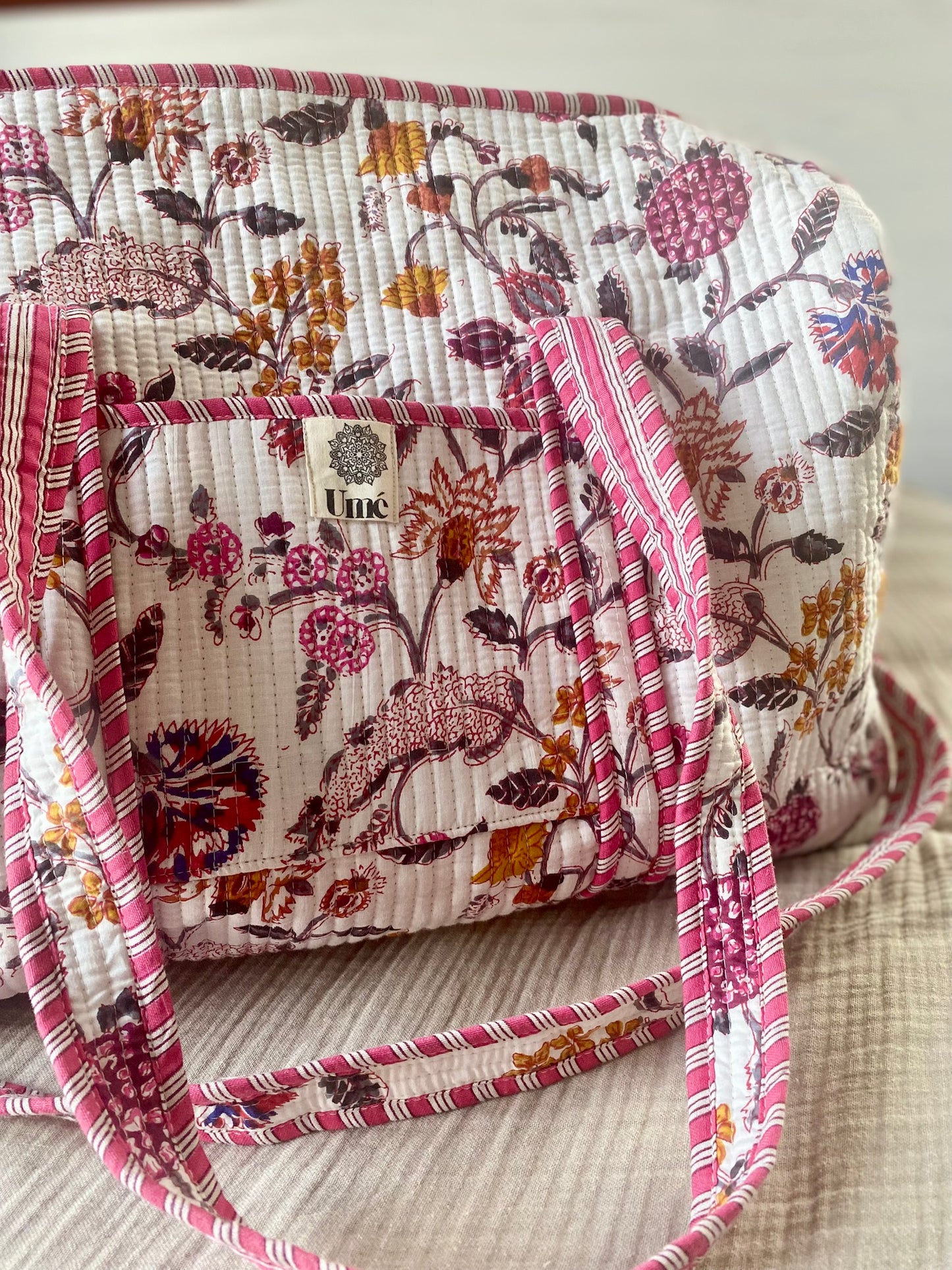 Weekendtas met bloemenmotief