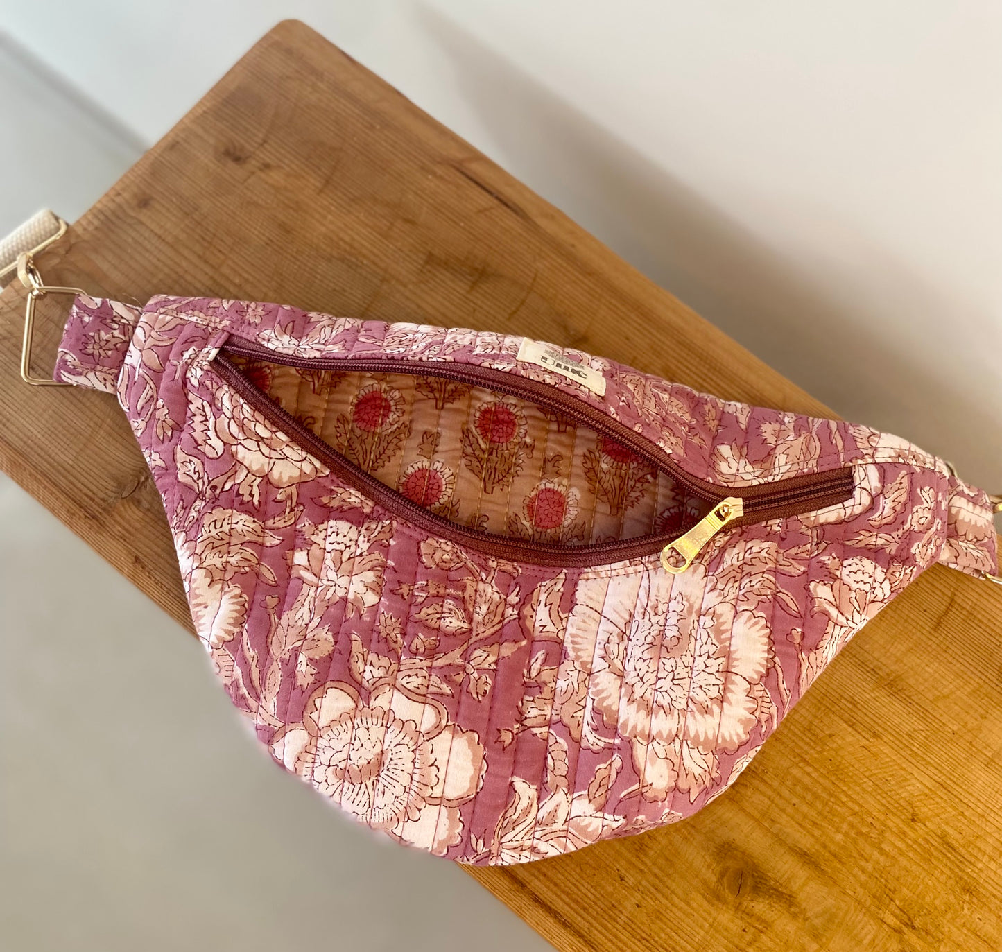 Heuptasje Rose Garden