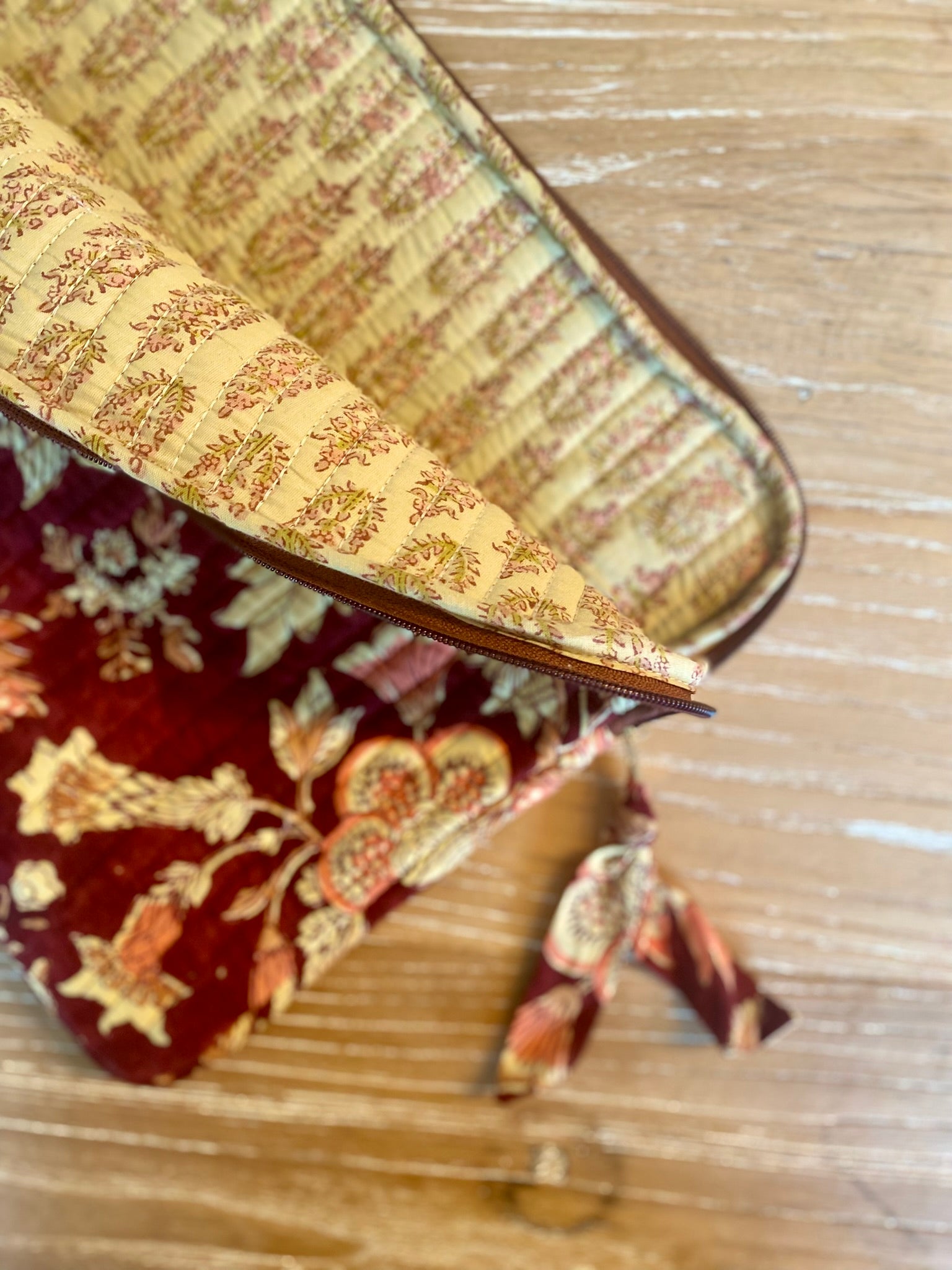 Laptophoes Burgundy Bloom