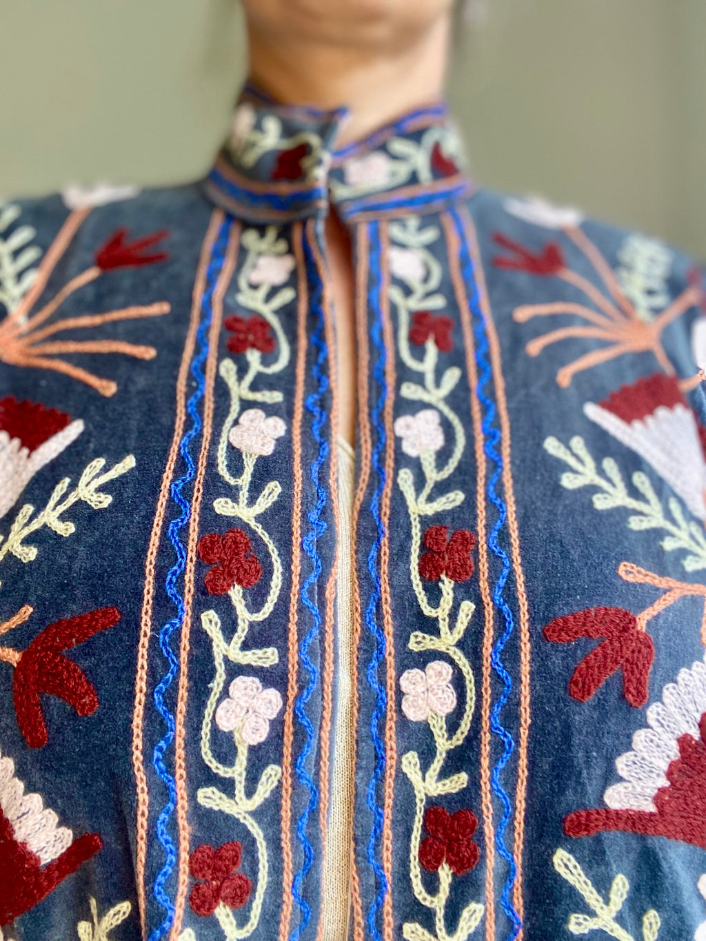 Suzani velvet jasje grijs