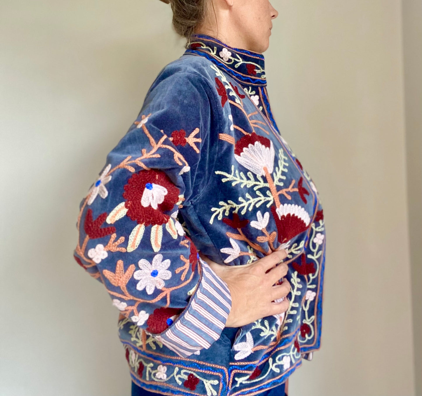 Suzani velvet jasje grijs