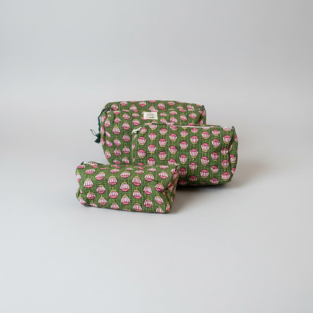 Toilettas groen met roze bloem