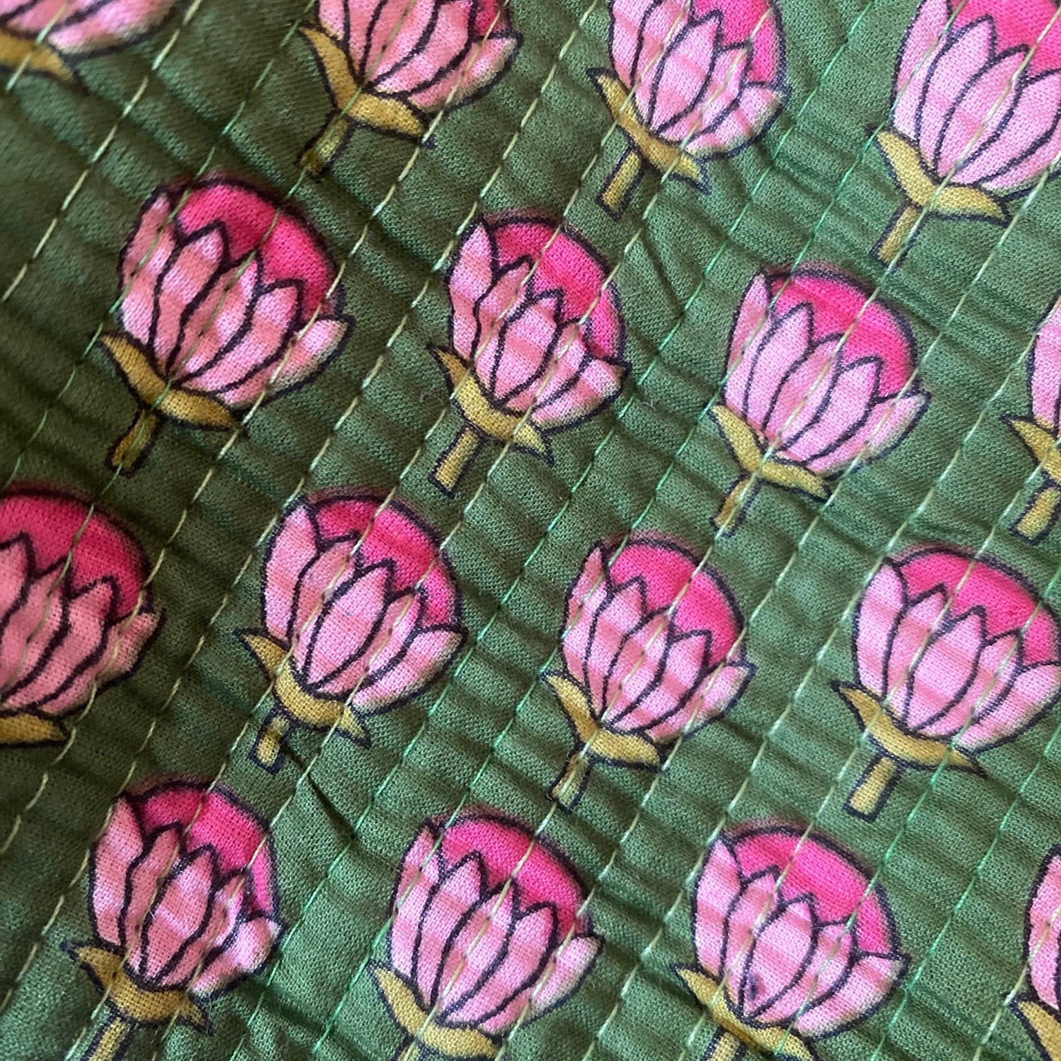 Toilettas groen met roze bloem