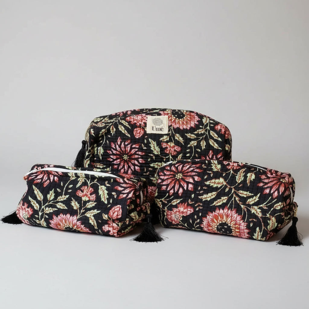 Toilettas zwart met bloemen