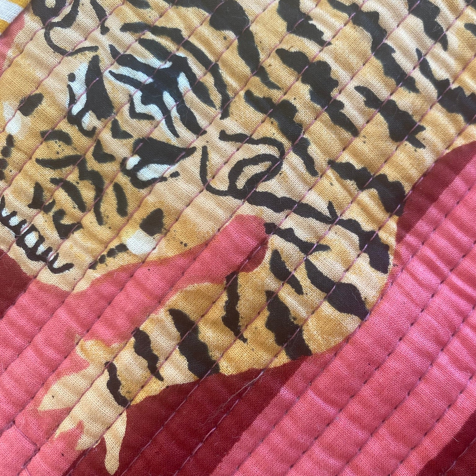 Draagtas tijger roze