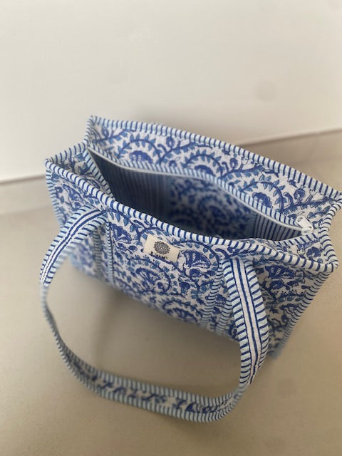 Flower Medium Totebag - Blue Floral